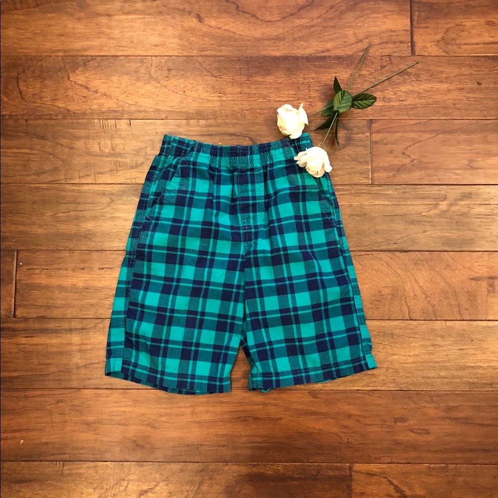 Boys Shorts by Basic Editions. Size L.